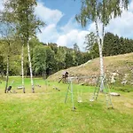 Nyaraló Charmantes In Skigebietsnaehe *