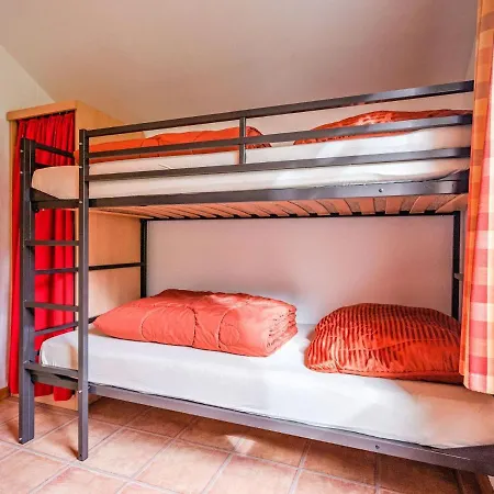 別荘 Charmantes In Skigebietsnaehe *